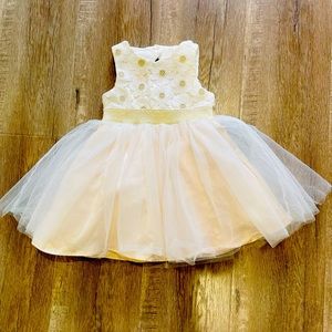 Little Angels 2T girls  cream dress